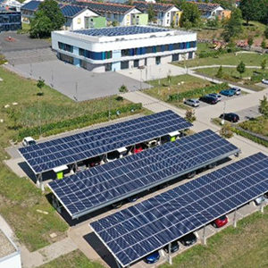 Strom für Stromer – Umwelt Campus tankt Solarstrom 1 KLE Energie GmbH