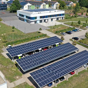 Strom für Stromer – Umwelt Campus tankt Solarstrom 1 KLE Energie GmbH